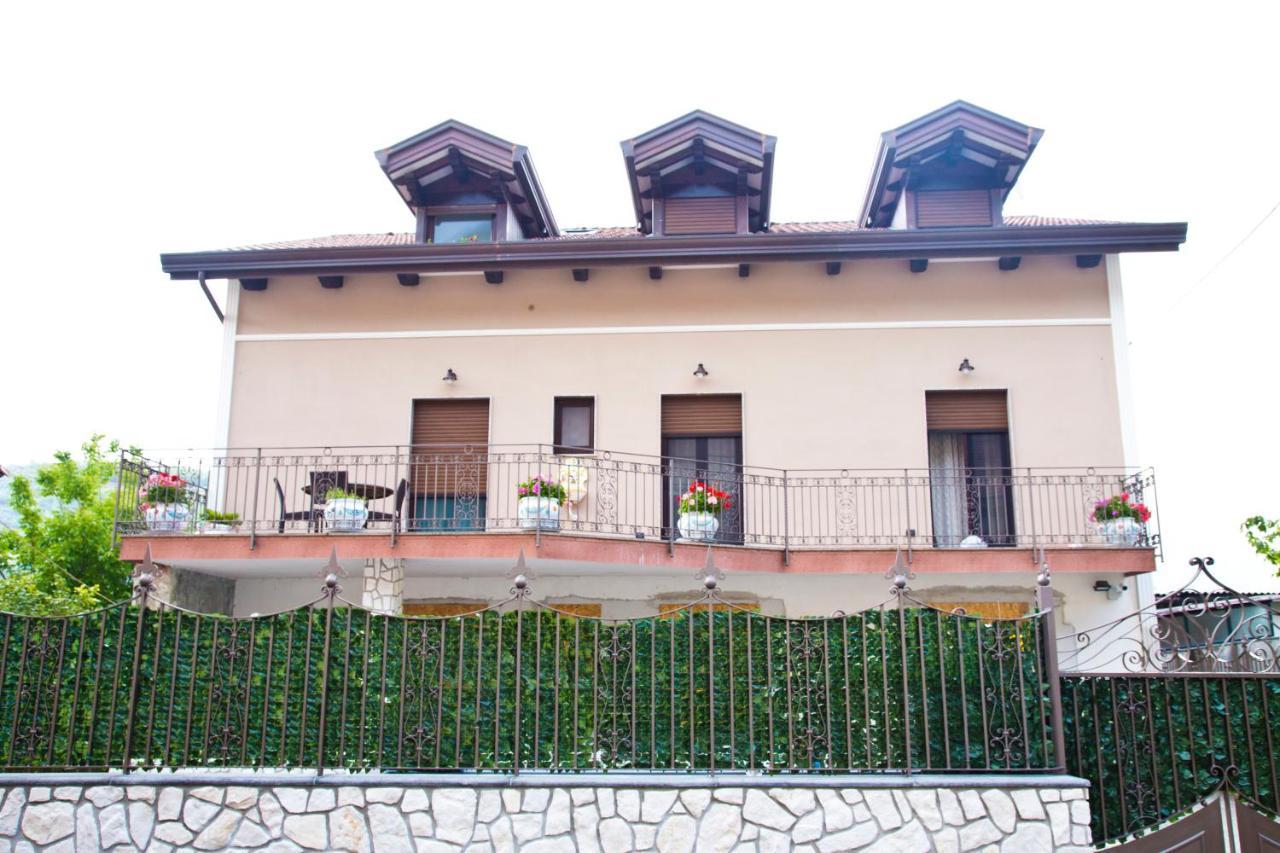 Borgo12 Bed & Breakfast ปิมอนเต ภายนอก รูปภาพ